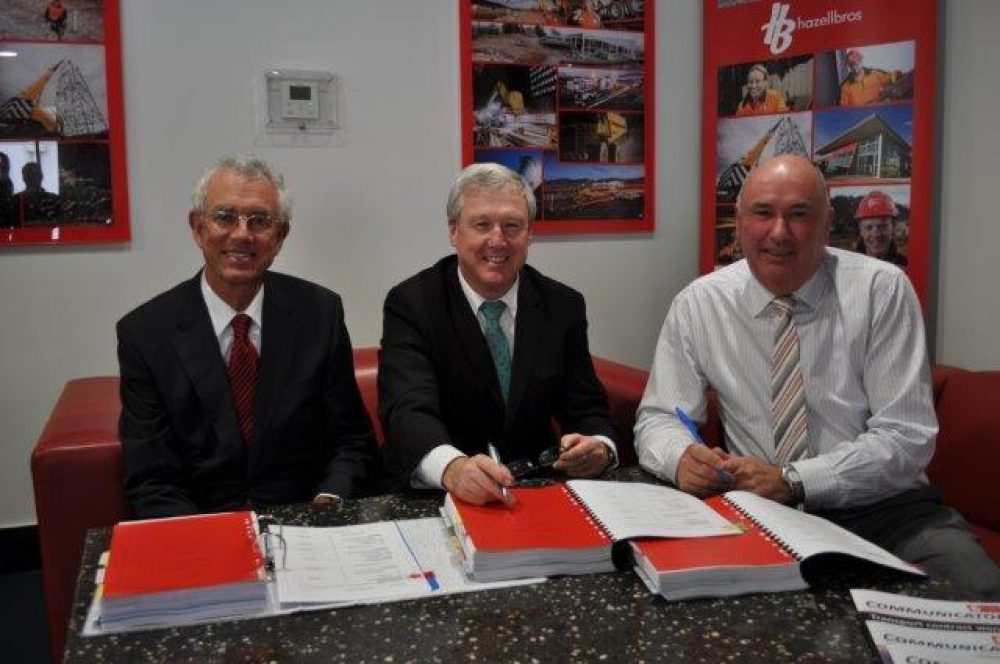 Seis3 Contract Signing With Hazell Brothers John Lord Bryan Green Geoffrey Hazell Web